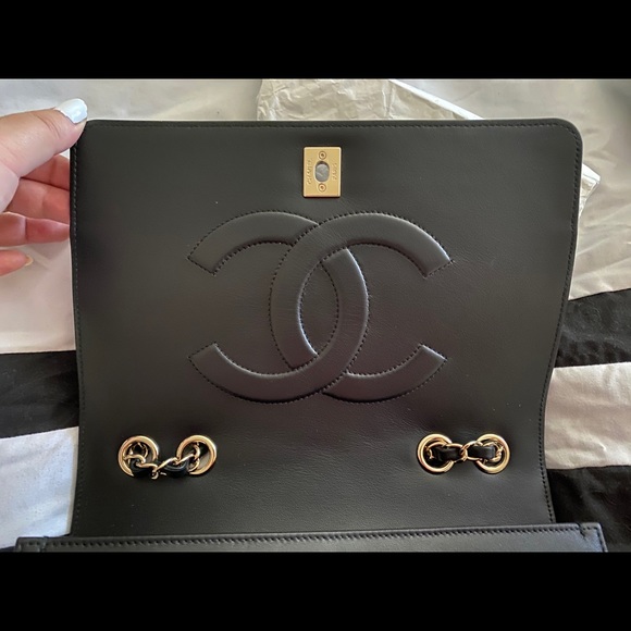 Chanel Chevron Flap Bag - Picture 5 of 7